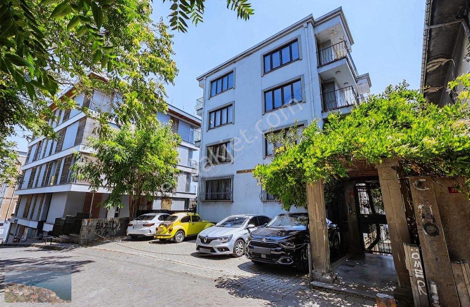 Beyoğlu Ömer Avni Satılık Daire GÜMÜŞSUYU-KABATAŞ ARASINDA MUHTEŞEM MANZARALI 3+1 SATILIK DAİRE