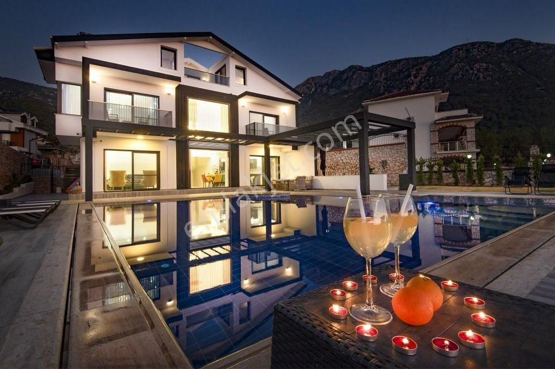 Fethiye Ölüdeniz Satılık Villa  Fethiye Ölüdeniz Ovacıkta Satılık lüks Villa