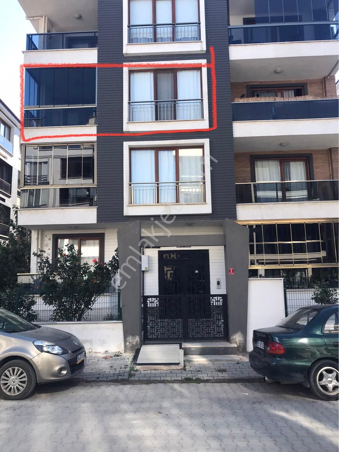 Edremit İkizçay Satılık Daire Akçayda hiç oturulmamış eşyalı 3+1 daire