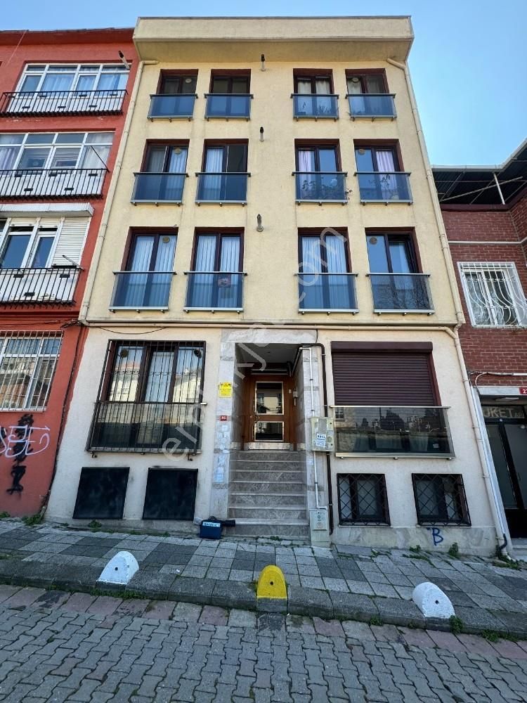 Kadıköy Acıbadem Satılık Daire TURYAP GÖZTEPE DEN KADIKÖY ACIBADEM DE 1+1 SATILIK DAİRE