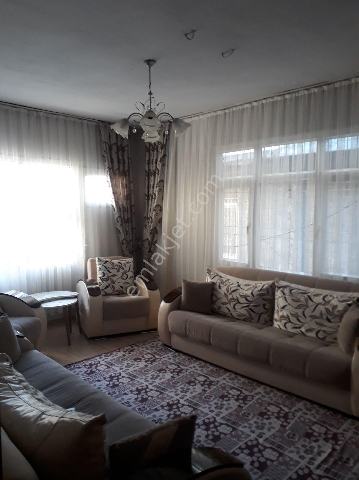 Denizli Mahalesinde Bahçeli Müstaki Ev - Görsel 5