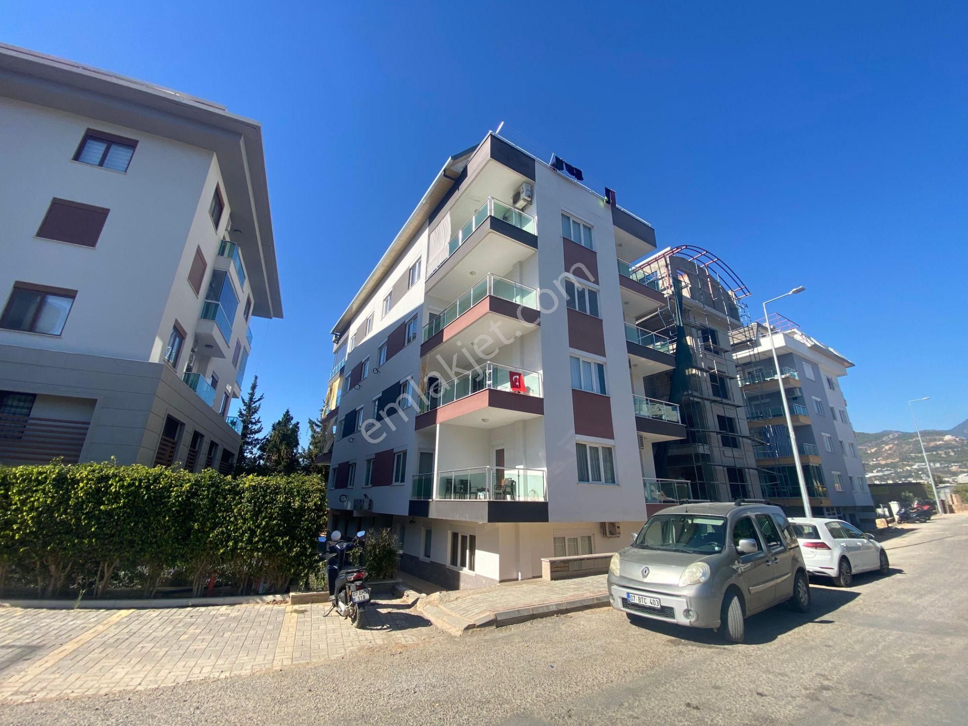 Alanya Oba Satılık Daire  ALANYA OBA MAHALLESİNDE SATILIK 2+1 AYRI MUTFAK EŞYALI FIRSAT DAİRE 