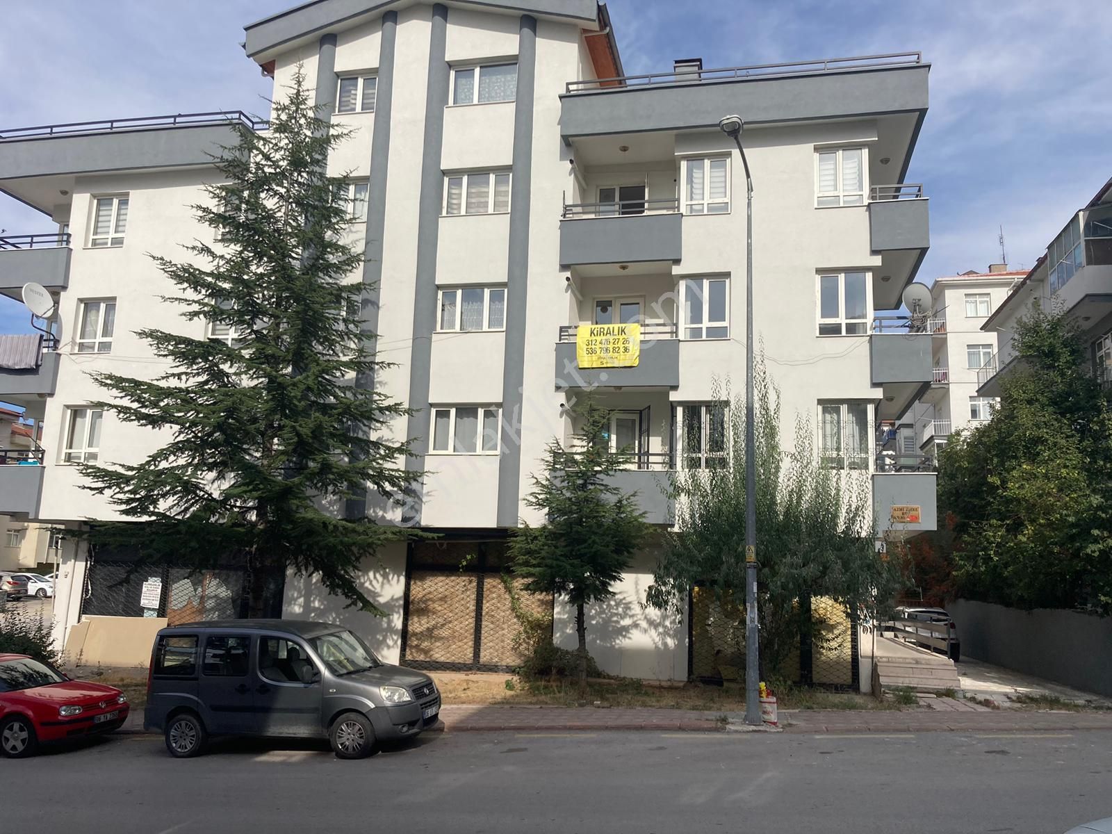 Çankaya Sokullu Mehmet Paşa Kiralık Daire  GÖRALDAN SOKULLU CADDESİ YANI 2.KAT ARA KAT YAPILI MANTOLAMALI KOMBİLİ 3+1 KİRALIK