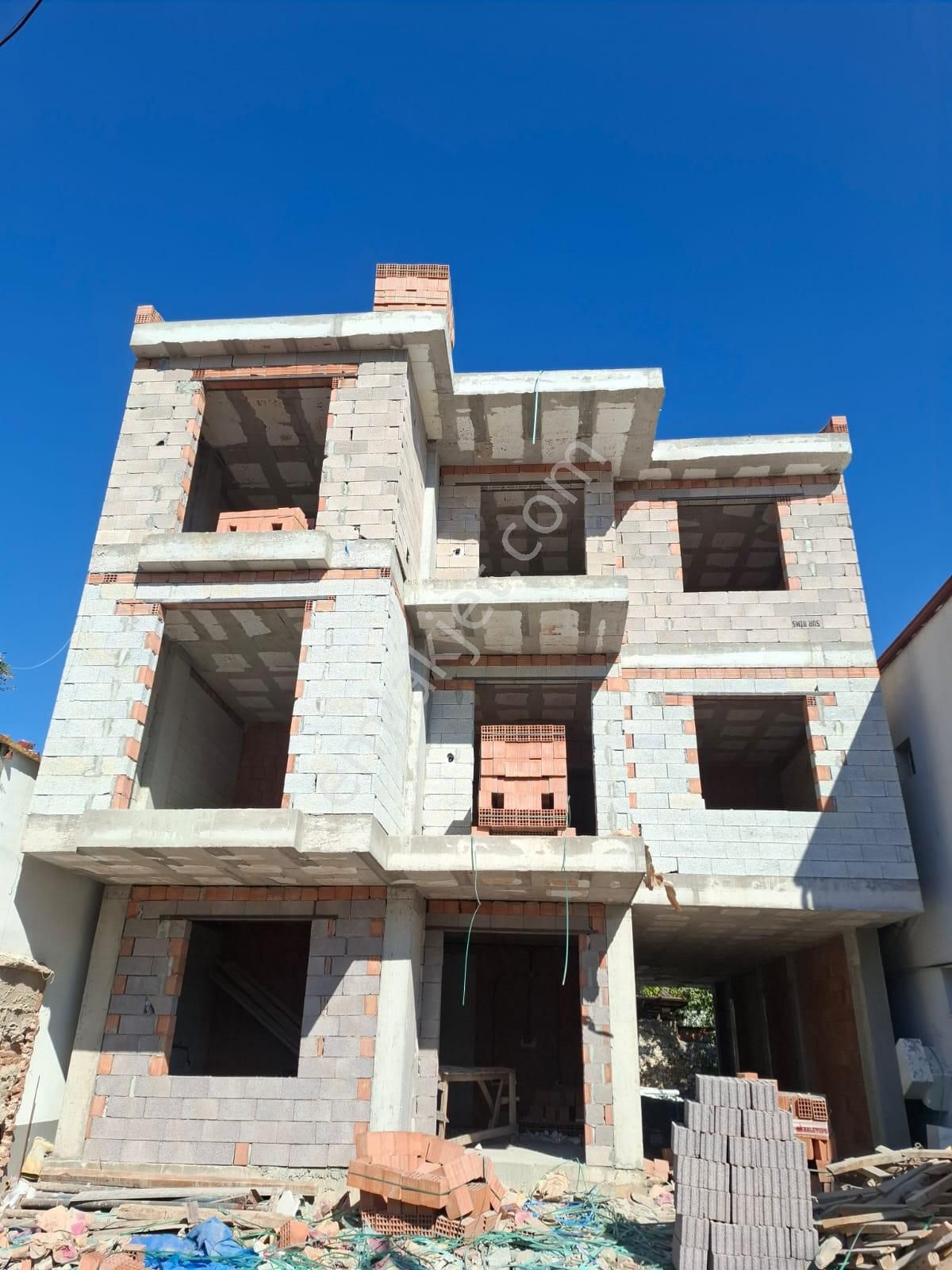 Menteşe Bayır Satılık Daire  BAYIR'DA SATILIK 1+1 ÖN CEPHE SATILIK DAİRE