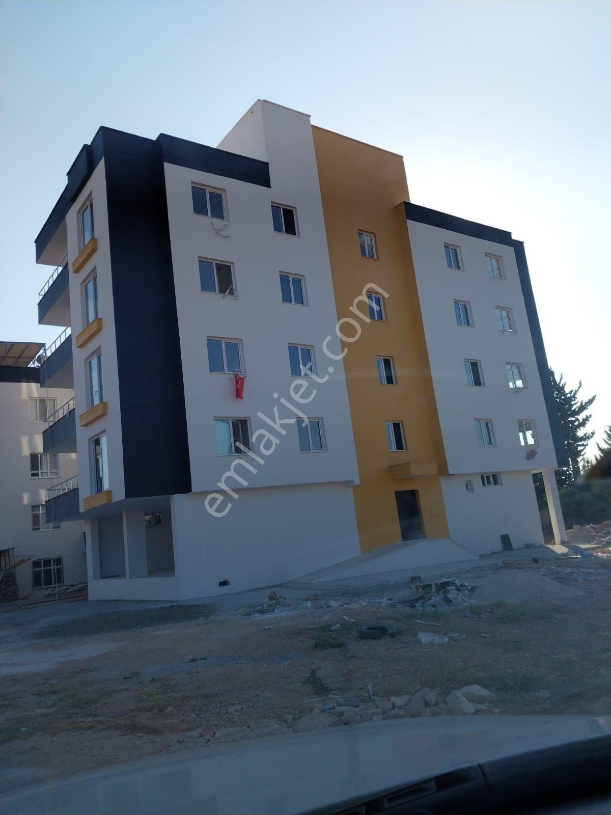 Silifke Yeni Satılık Daire SİLİFKE SANAYİ CİVARINDA SATILIK 140 M2 3+1 SIFIR DAİRE 