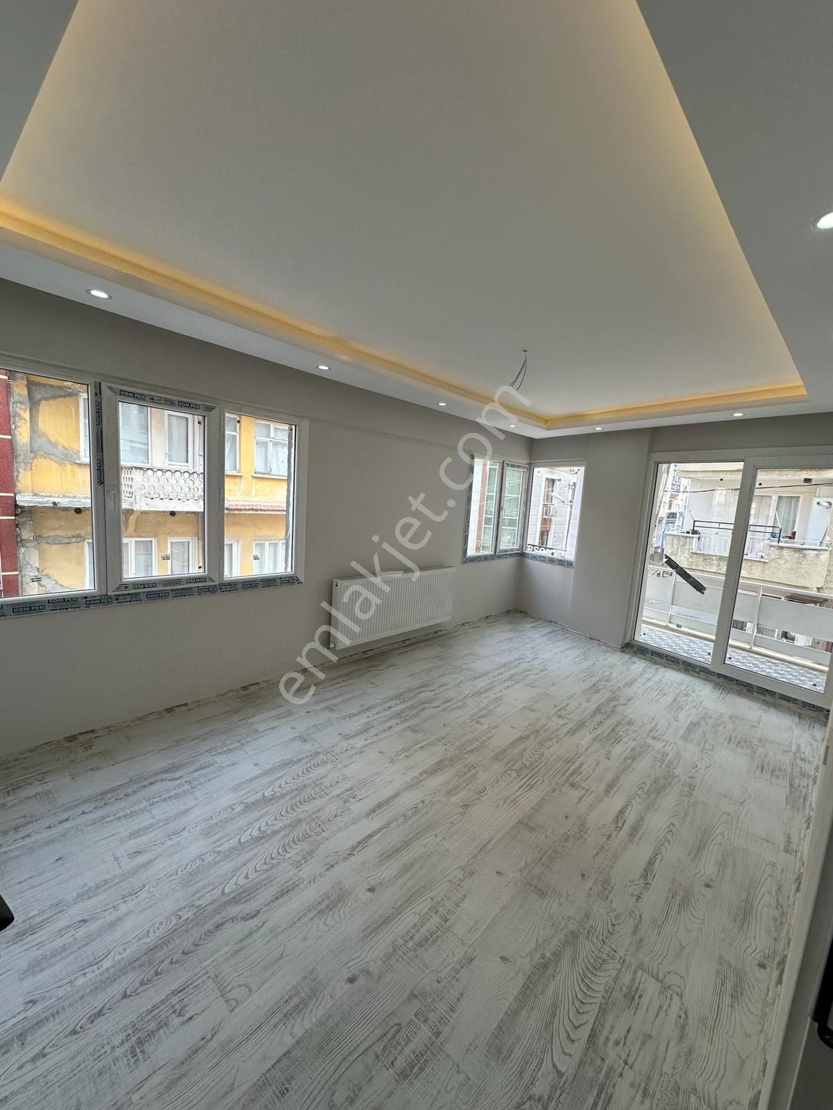 Şehzadeler Göktaşlı Satılık Daire  CREST YATIRIMDAN GÖKTAŞLI MAHALLESİNDE 3+1 ARAKAT DAİRE