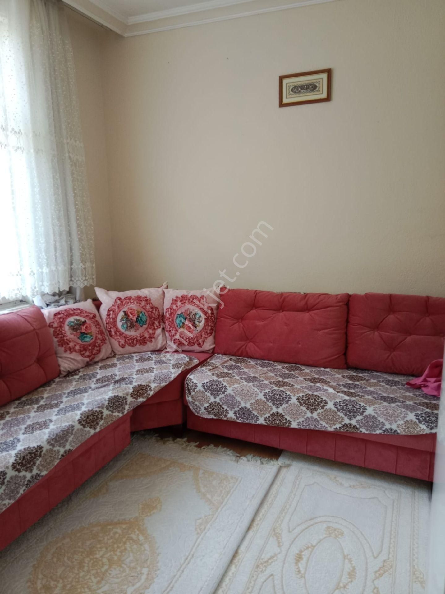 Meram Sahibiata Satılık Daire MUHACİR PAZARI YAKINI SATILIK 2+1 DAİRE 