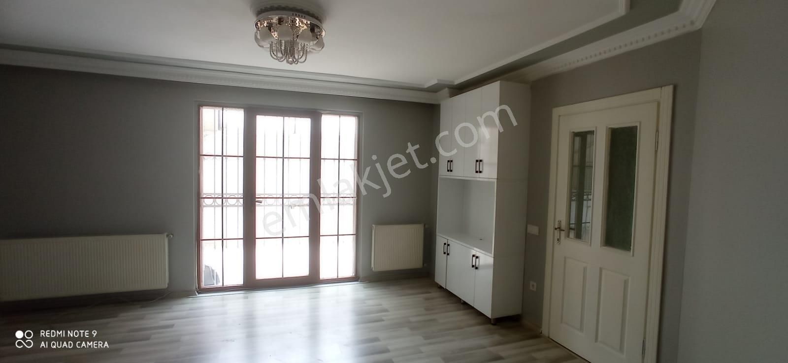 Ümraniye Esenevler Kiralık Daire  ESENEVLER'DE KULLANIŞLI, FERAH KİRALIK 2+1...