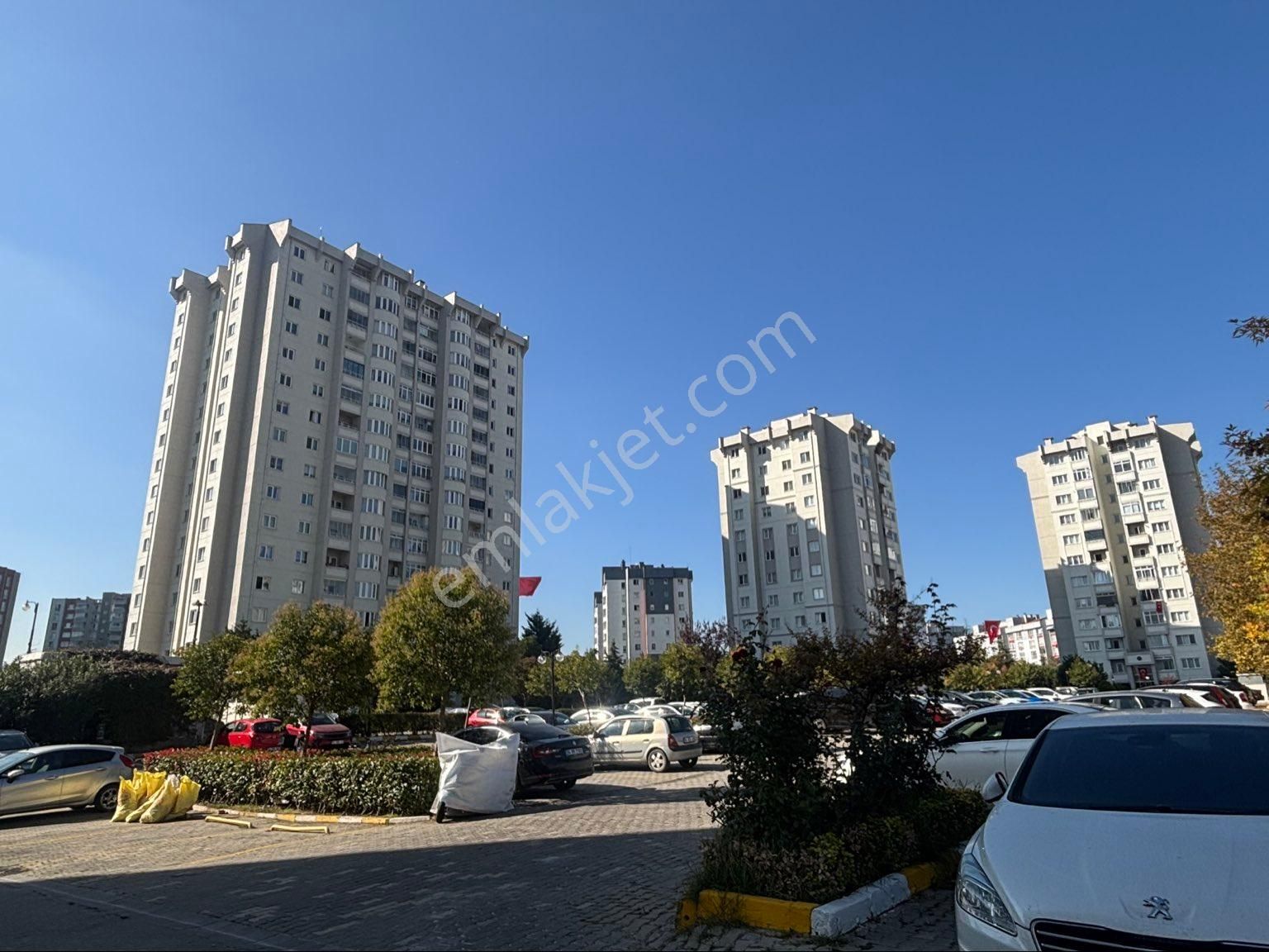 Küçükçekmece Atakent Satılık Daire  HALKALI ATAKENT (ORKİDE 1) 2+1 SATILIK BOŞ DAİRE