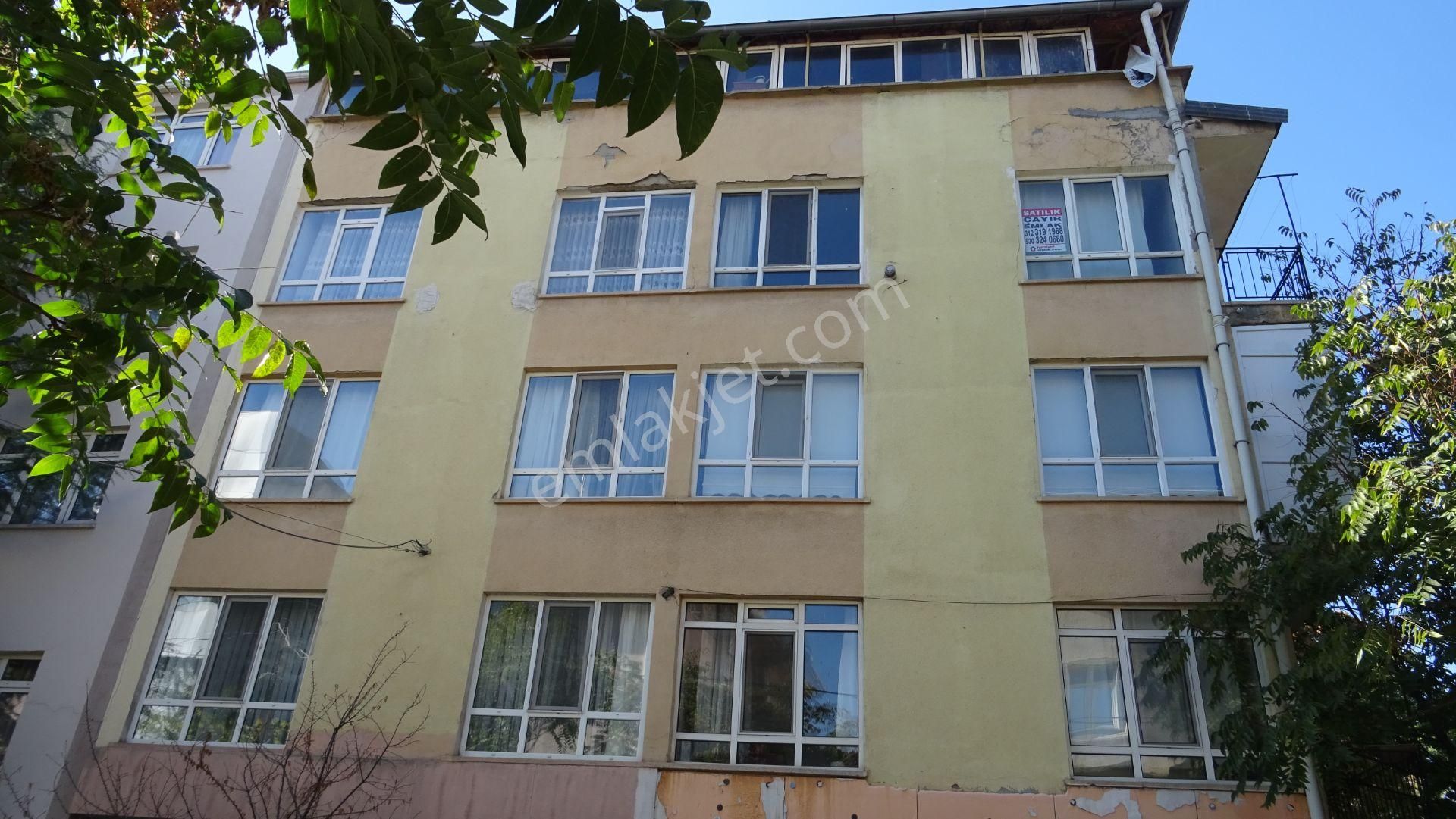 Altındağ Hacettepe Satılık Daire  HACETTEPE ,ERZURUM CAD.SİNDE , ARA KATTA ,KOMBİLİ ,GENİŞ ,MERKEZDE ,3+1