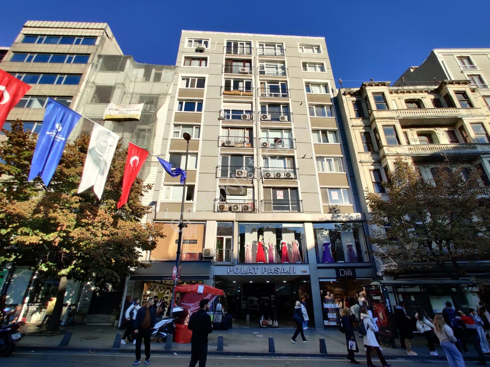 Şişli Meşrutiyet Satılık Daire  Şişlinin Merkezi Halaskargazi Caddesinde Satılık 2+1 Daire