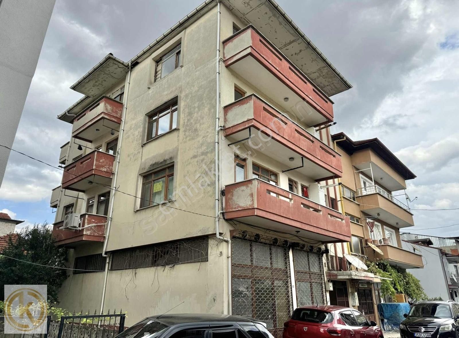 Adapazarı Tepekum Satılık Daire KAYMAK EMLAKTAN TEPEKUMDA ARA KAT 3+1 125 M2 SATILIK DAİRE