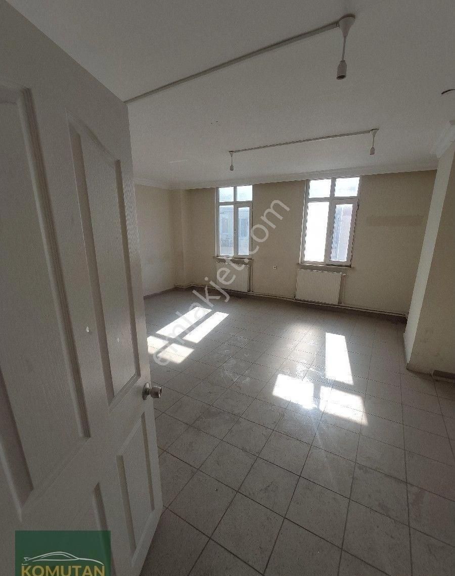 Orhangazi Merkezinde Kiralık İşyeri - Görsel 10