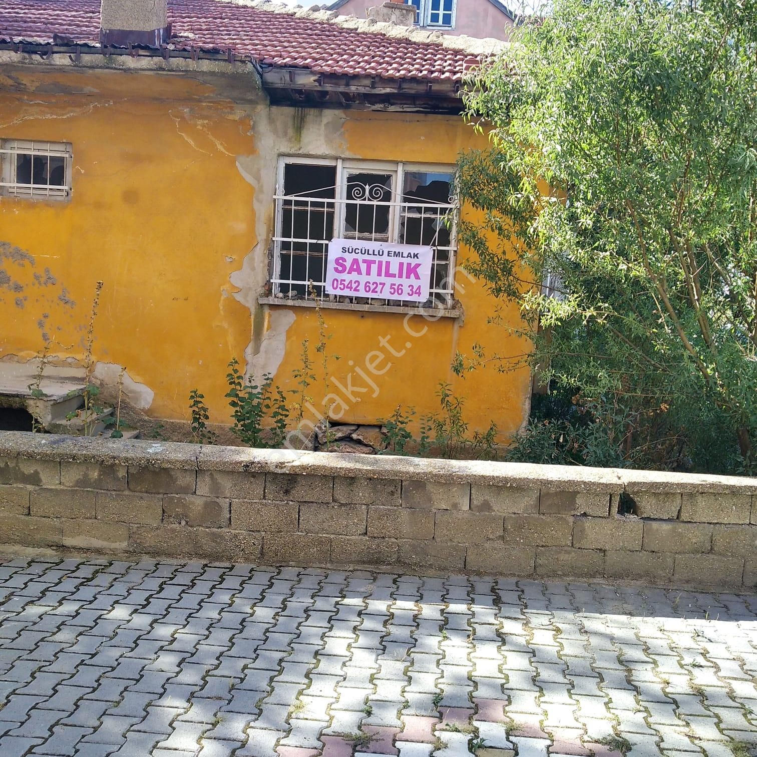 Sücüllü Emlaktan Satılık Bahçeli Ev - Görsel 3