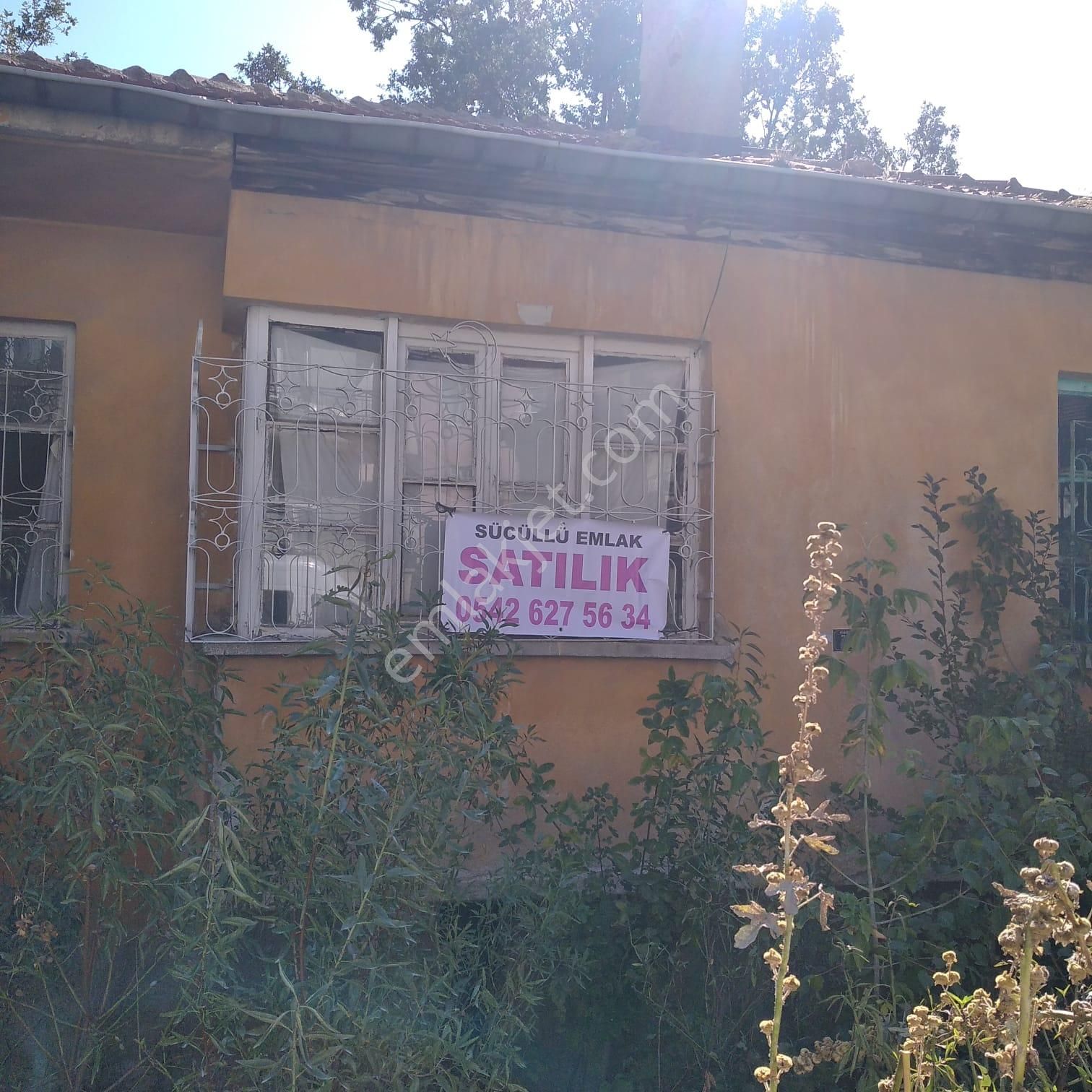 Sücüllü Emlaktan Satılık Bahçeli Ev - Görsel 2