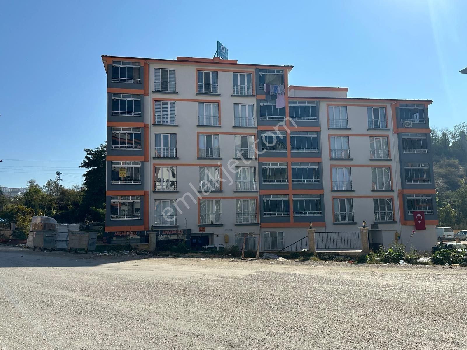 Tokat Merkez Bedestenlioğlu Kiralık Daire VADİ EMLAK'TAN YENİYURT MAHALLESİNDE KİRALIK 2+1 DAİRE