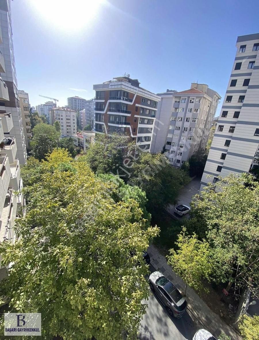 Kadıköy Suadiye Satılık Daire BAŞARI'DAN SUADİYE CADDEYE YAKIN KATTA TEK 125m2 3+1 BALKONLU