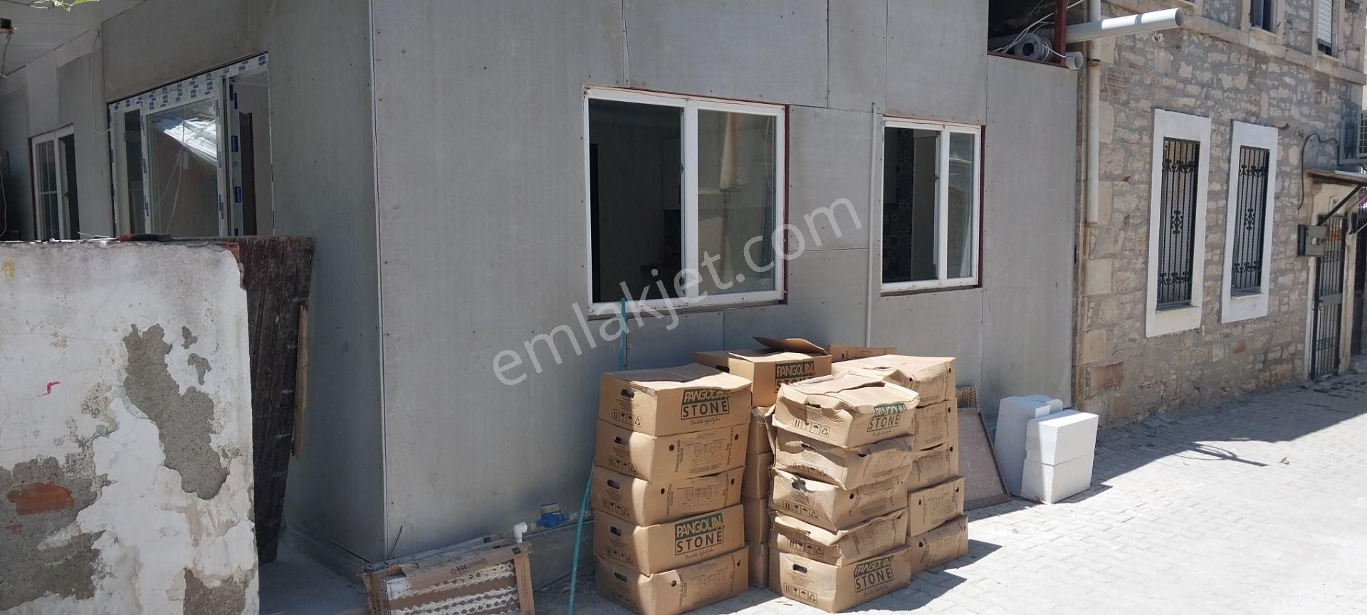 Rose Emlak'tan Satılık Müştemilatlı Tarihi Taş Bina - Görsel 27
