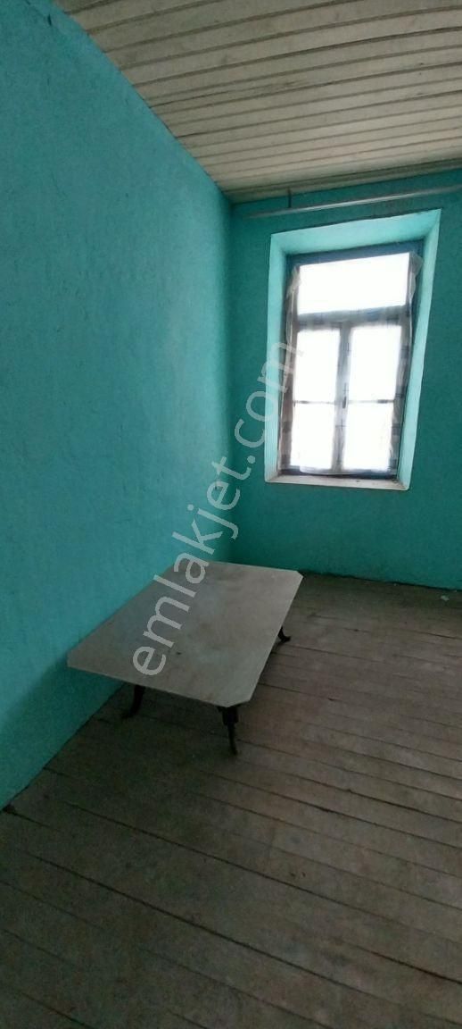 Rose Emlak'tan Satılık Müştemilatlı Tarihi Taş Bina - Görsel 5