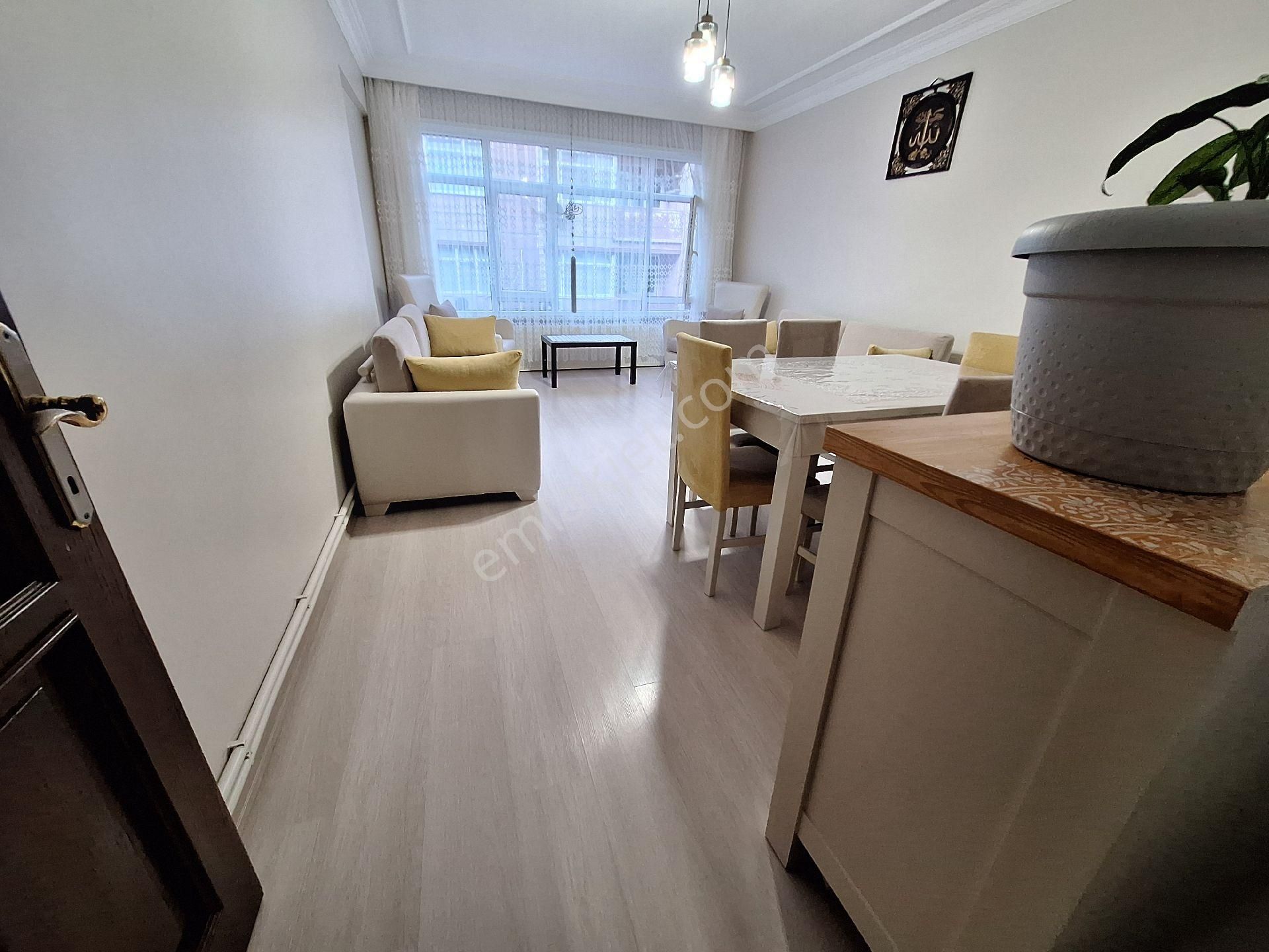 Güngören Akıncılar Satılık Daire AKINCILAR İNÖNÜ CADDESİ ÜZERİNDE 3+1 SATILIK DAİRE