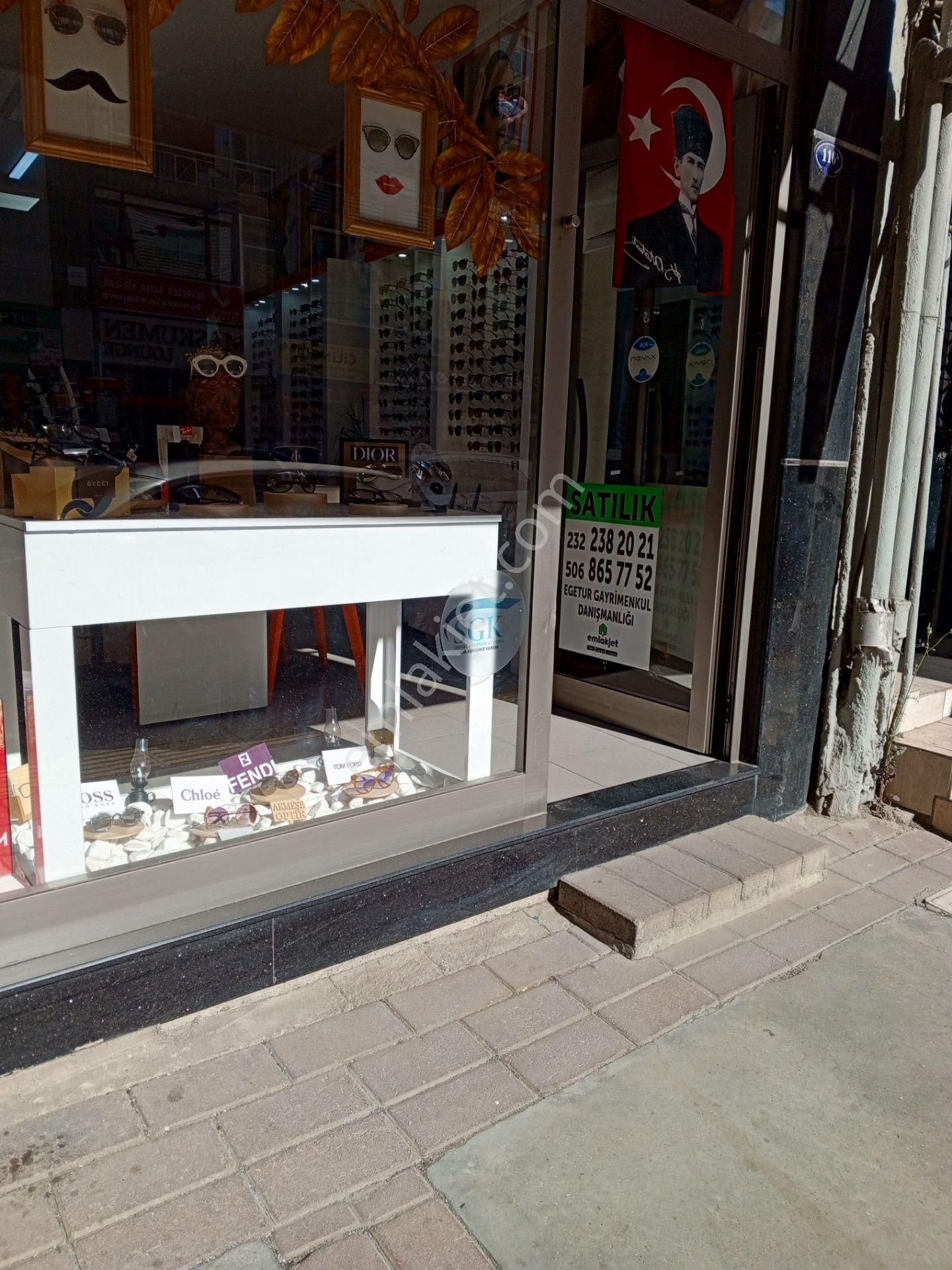 Egeturemlaktan Narlidere Mithetpaşa Cade Üstünde.65.m2 Satılık Dükkan - Görsel 11