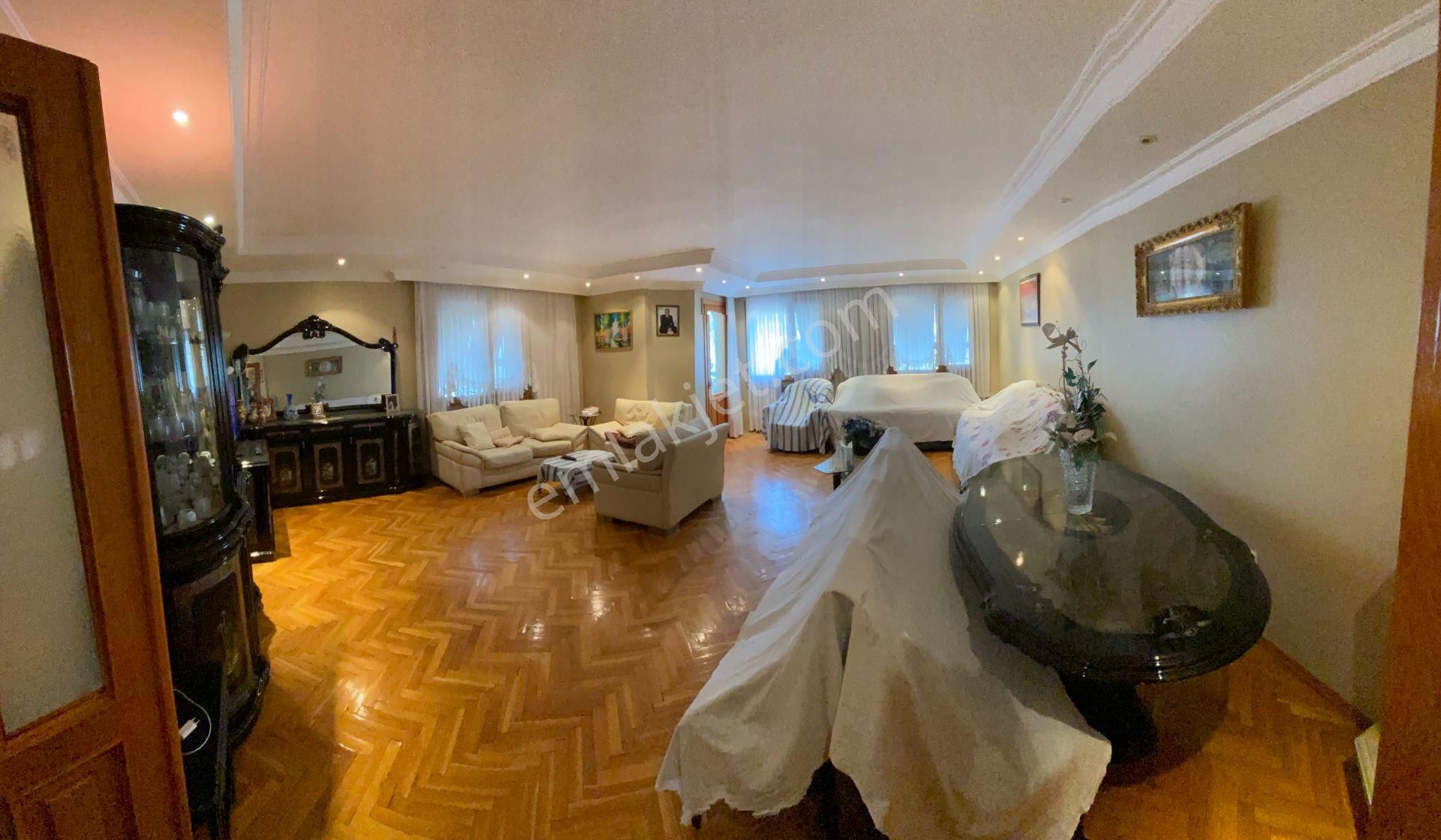 Bakırköy Şenlikköy Kiralık Daire  Tatlılar Gayrimenkulden Florya Şenlikköy de 400m2 6+2 KİRALIK DUBLEX DAİRE