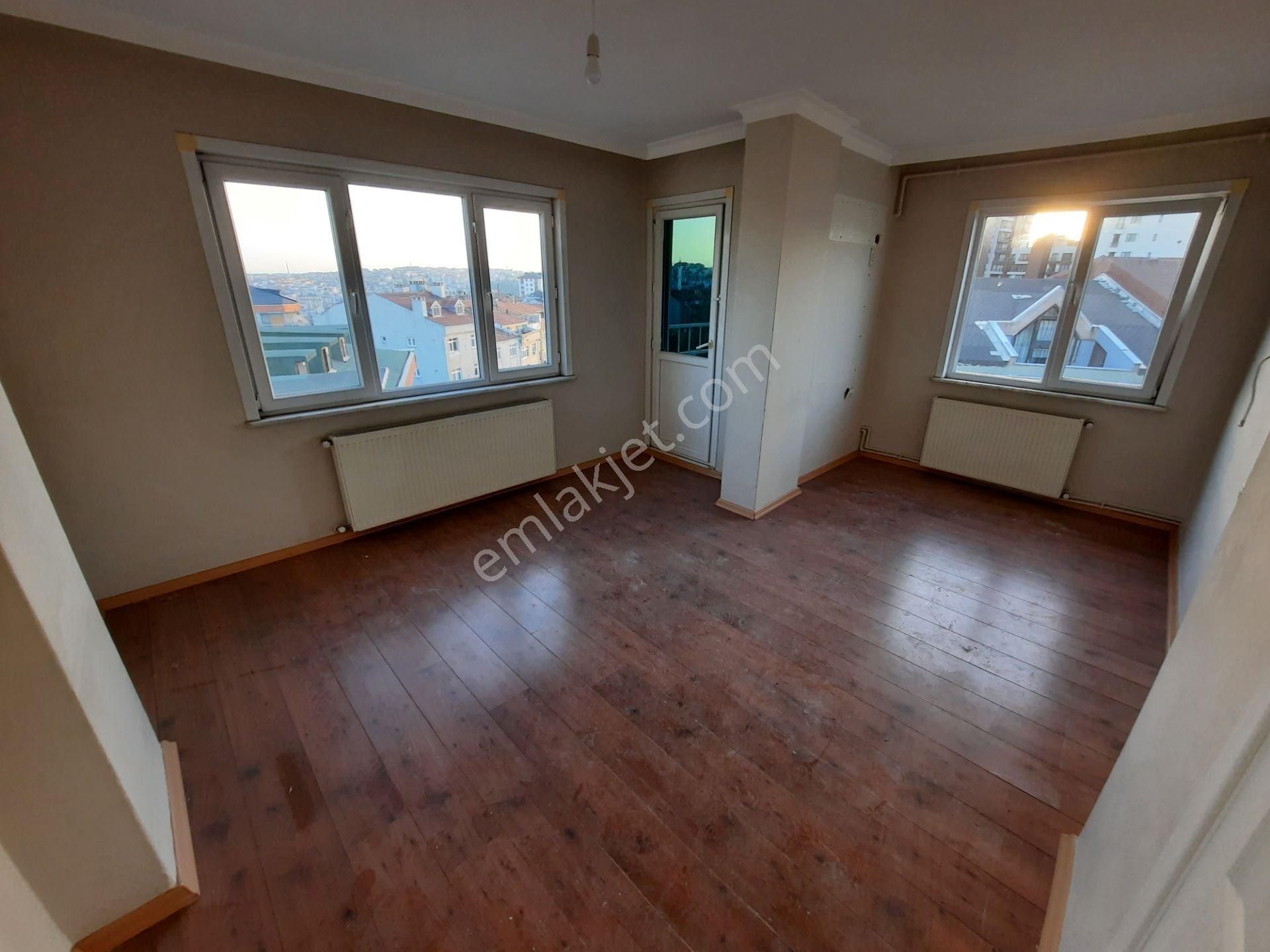 Eyüpsultan Çırçır Kiralık Daire KİRALIK DAİRE EYÜP ÇIRÇIR SİTE İÇİNDE 3+1 120 M²