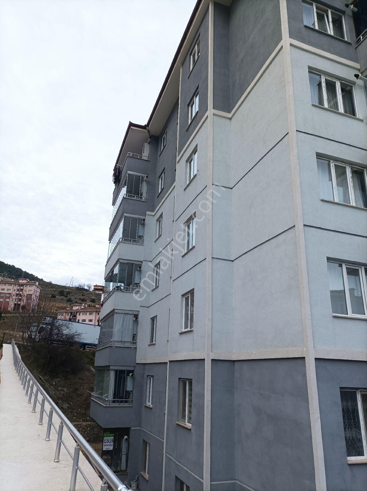 Amasya Merkez Şeyhcui Satılık Daire YARDIMCI EMLAKTAN ŞEYHCUİDE SATILIK UYGUN FİYATLI LÜKS GİRİŞ 2+1 DAİRE 