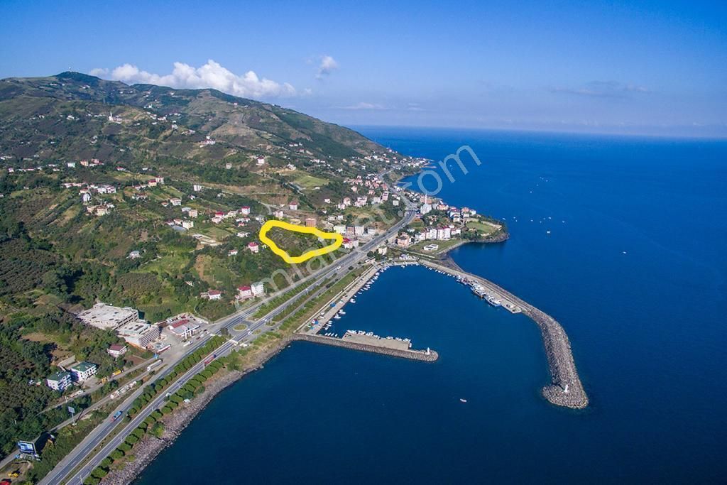 Trabzon Akçaabat Satılık Turizm/Konut Alanı Akçaabat Akçakale'de Yatırımlık Villa Ve Konut İmarlı Fırsat Arsa