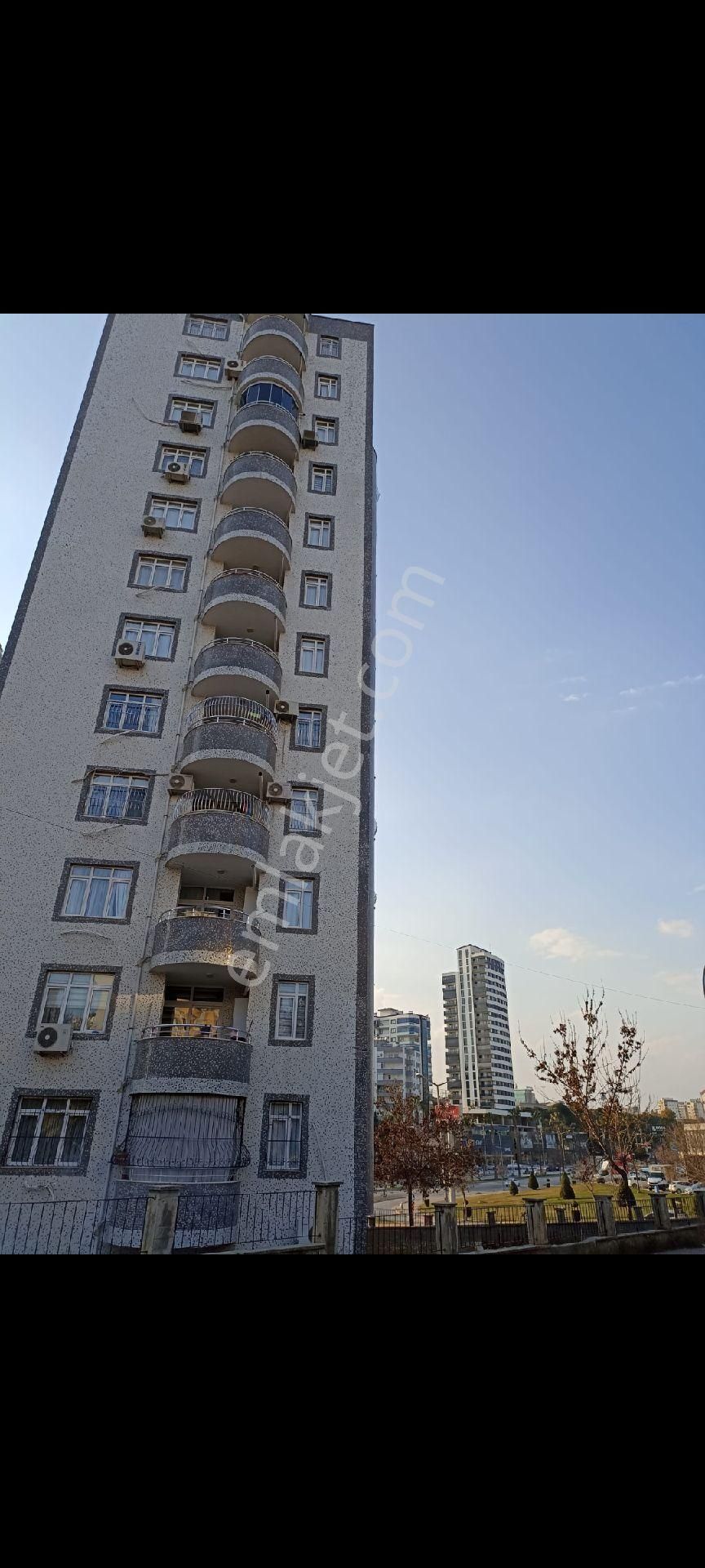 Çukurova Belediye Evleri Satılık Daire HASARSİZ FUL YAPILI DAİRE BELEDİYE EVLERİNDE 