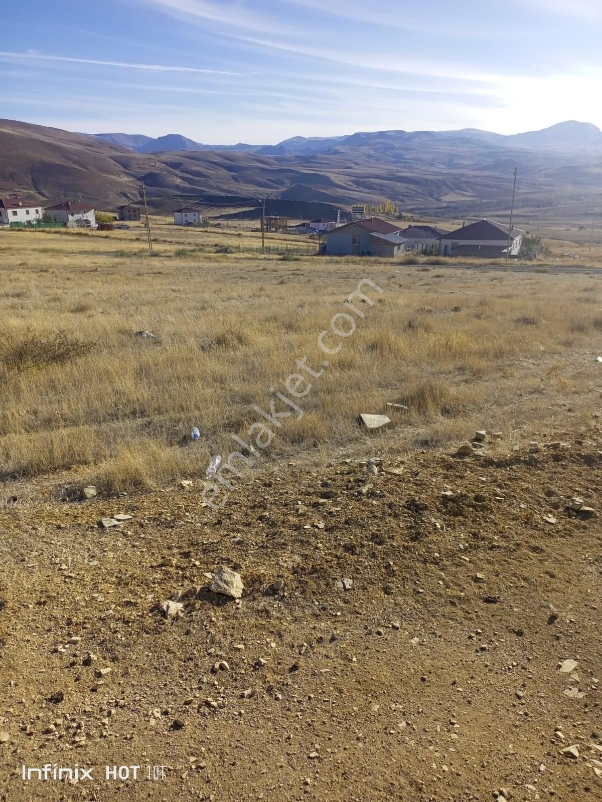 Divriği Turabali Satılık Konut İmarlı  ŞEHRİN BÖLGESİNDE KAÇIRILMAYACAK FIRSAT..