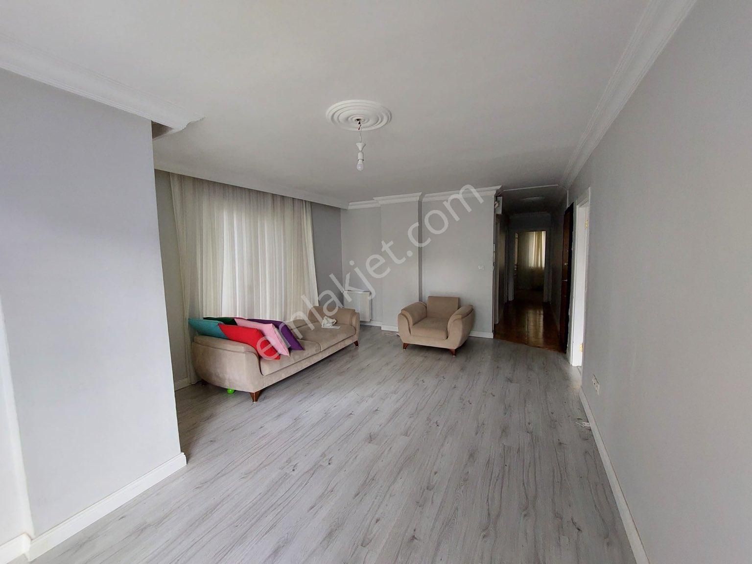 Çekmeköy Cumhuriyet Satılık Daire ÇEKMEKÖY CUMHURİYET MAHALLESİ 3+1 SATILIK DAİRE