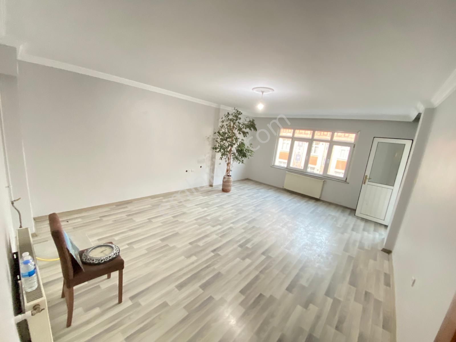 Sultangazi İsmetpaşa Kiralık Daire  HOME'DAN ORDU CADDESİNDE KİRALIK 145M 3+1 4-KAT DEVASA DAİRE...