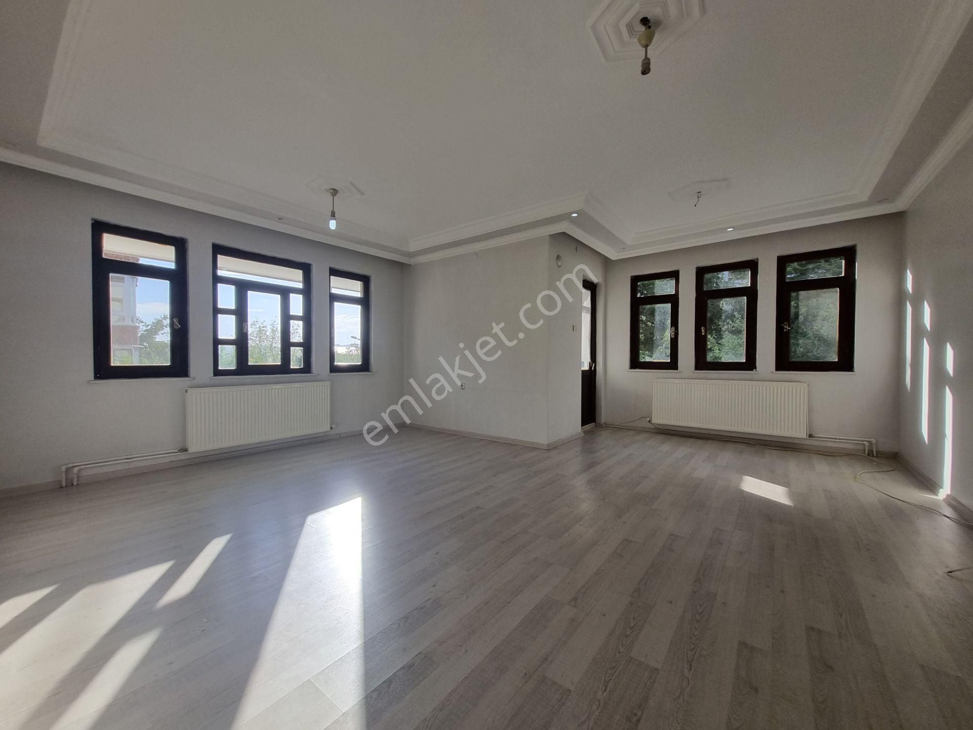 Pursaklar Saray Cumhuriyet Satılık Villa  BEYOĞLU GAYRİMENKUL'DEN 5+2 ULTRA GENİŞ 300M2 FOURLEX SATILIK VİLLA