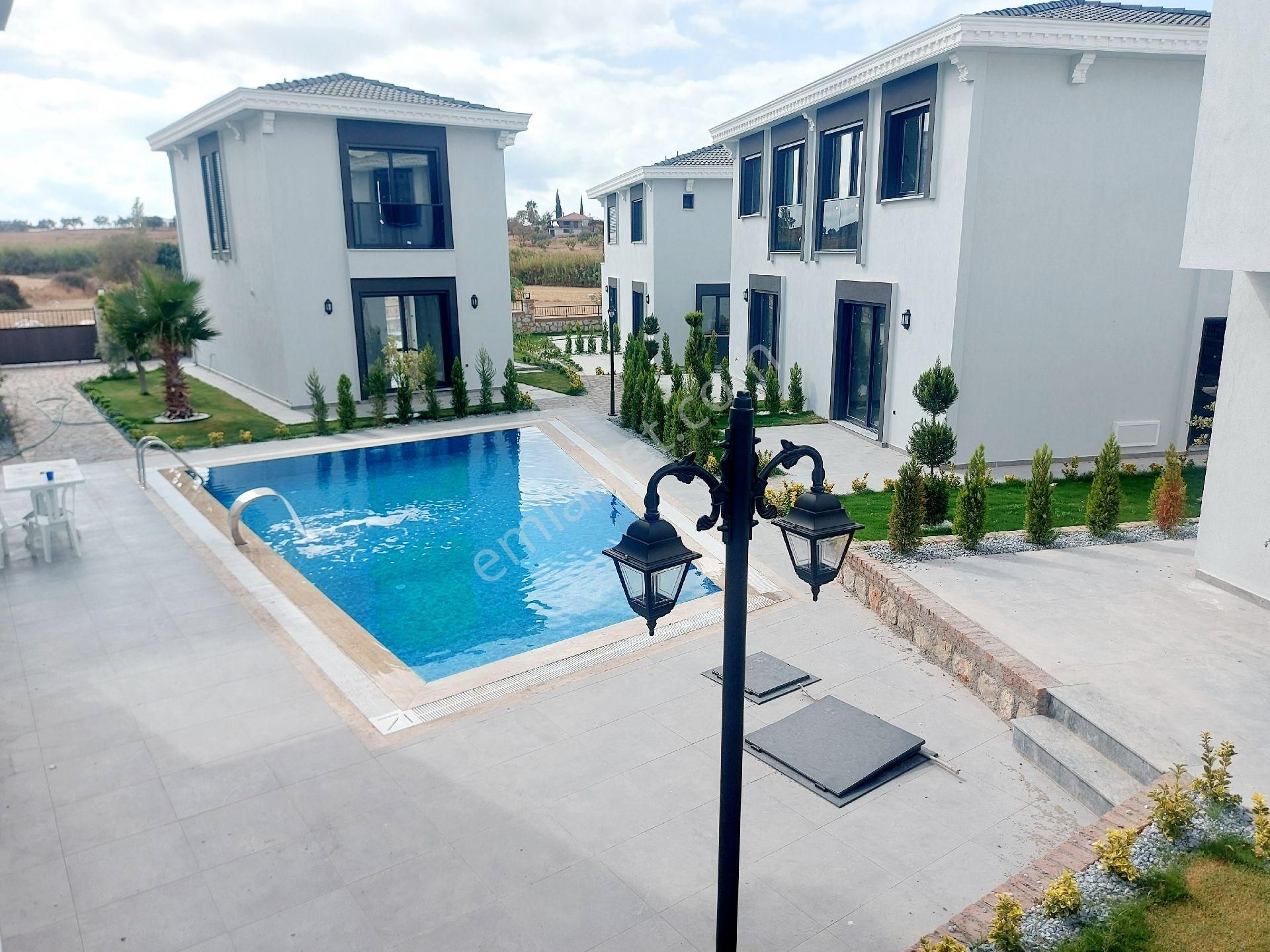 Didim Hisar Satılık Villa Havuzlu Site İçerisinde 3+1 Ebeveyn Banyolu Villalar