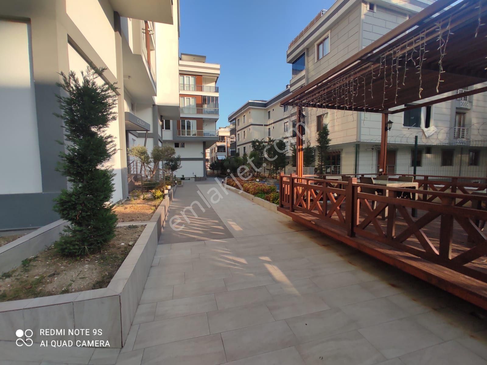 Beylikdüzü Kavaklı Merkezde Sitede 3+1 Büyük Daire Satılık - Görsel 23