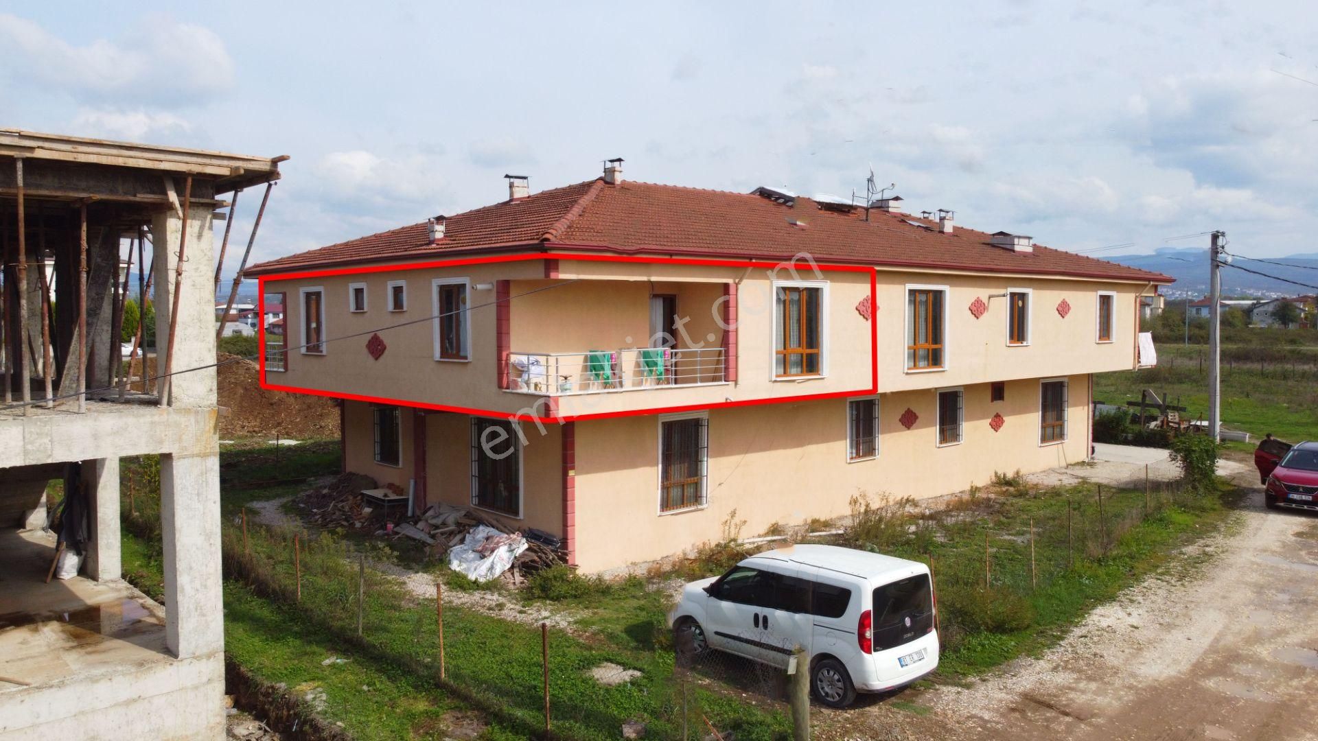 Düzce Merkez Beyciler Satılık Daire  BEYCİLER MH.DE 3 CEPHELİ ÇİFT BALKONLU 3+1 120 M2 SATILIK DAİRE