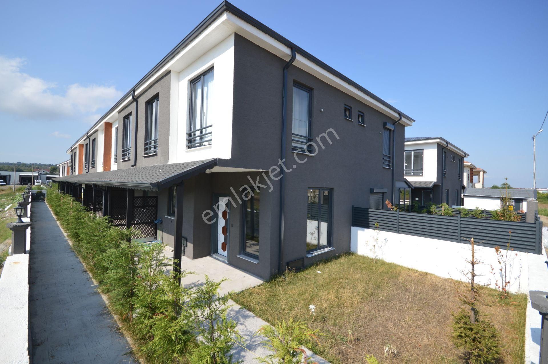 Kocaali Yalı Satılık Villa  LOTUS VİLLA İLE YAŞAM SÜRÜN