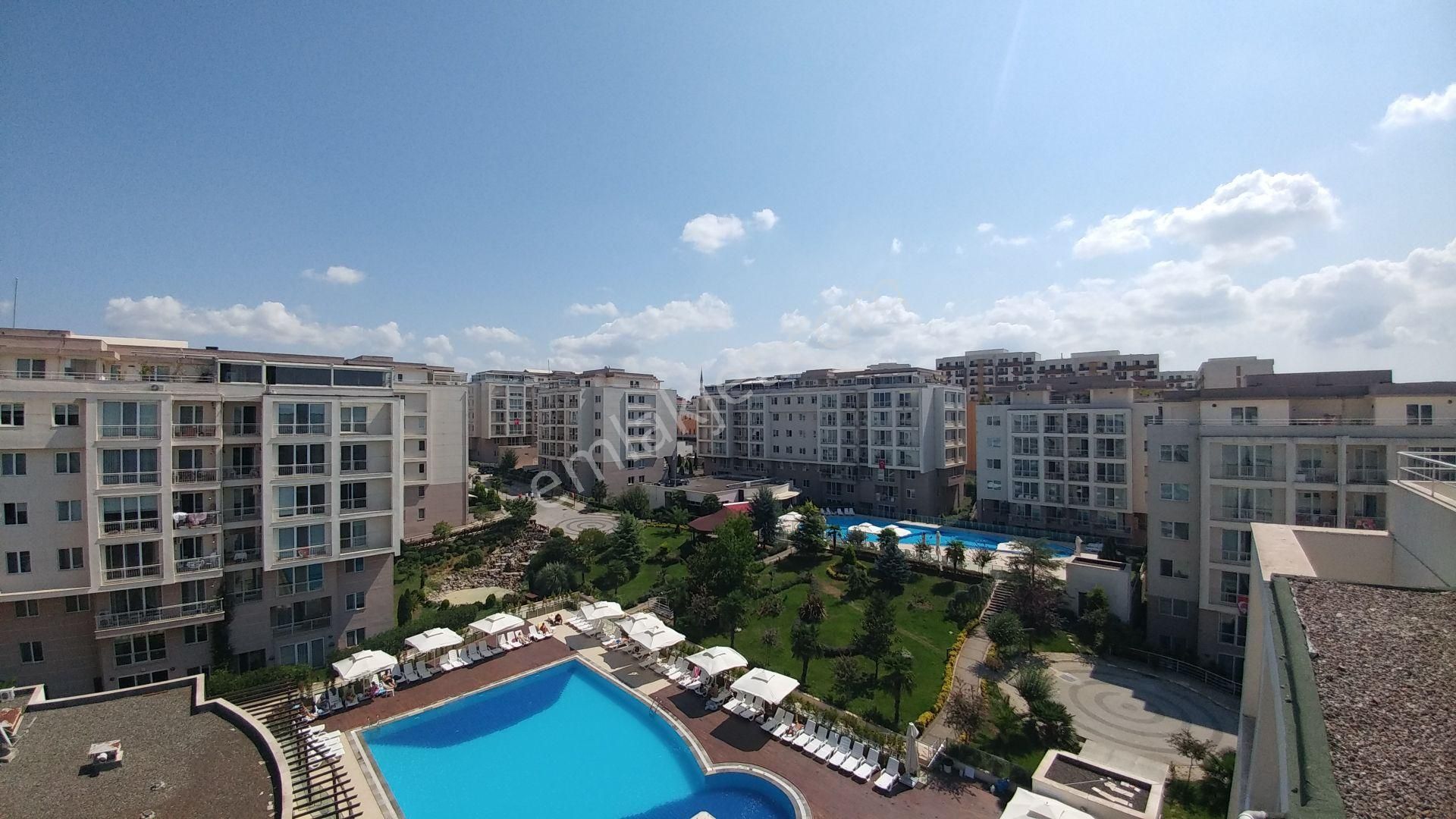 Sancaktepe Emek Satılık Daire  SEEWORLD KENT LİFE 4+1 SATILIK 236m2  bahçe dublex sancaktepe kentlife