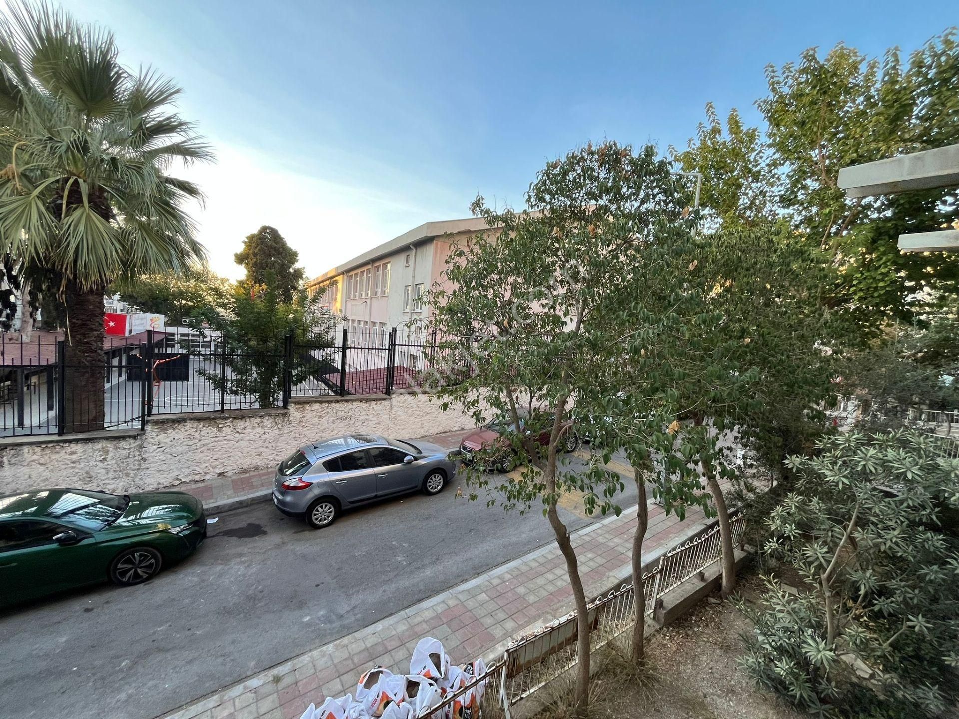 Göztepede Cadde Paraleli Full Yapılı 3+1 Köşe Ferah Arakat Daire - Görsel 7