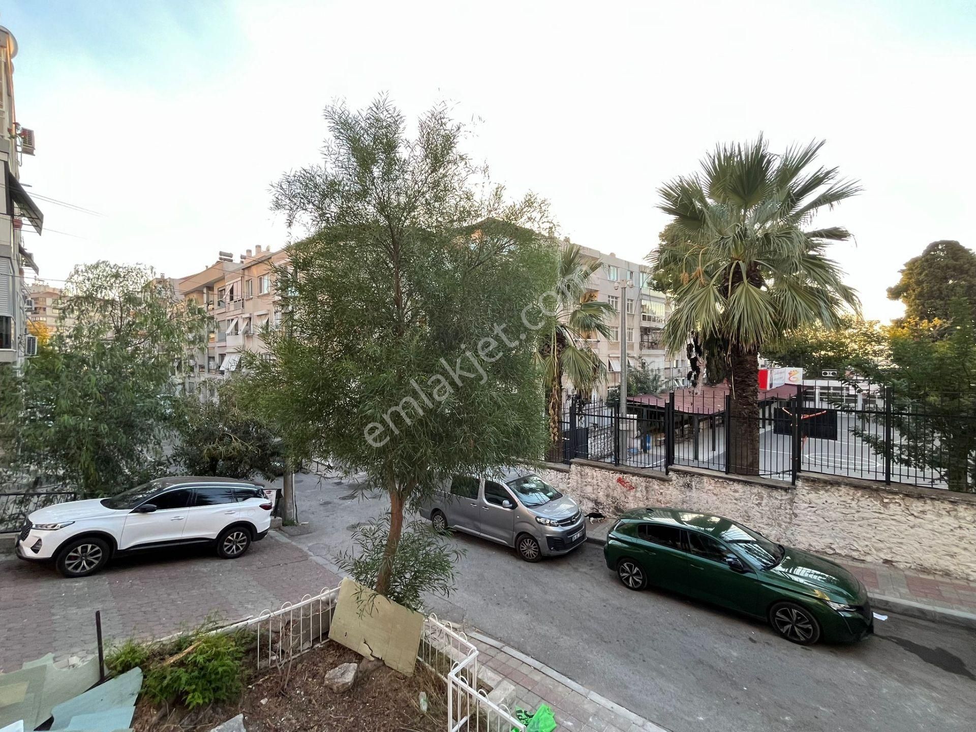 Göztepede Cadde Paraleli Full Yapılı 3+1 Köşe Ferah Arakat Daire - Görsel 8