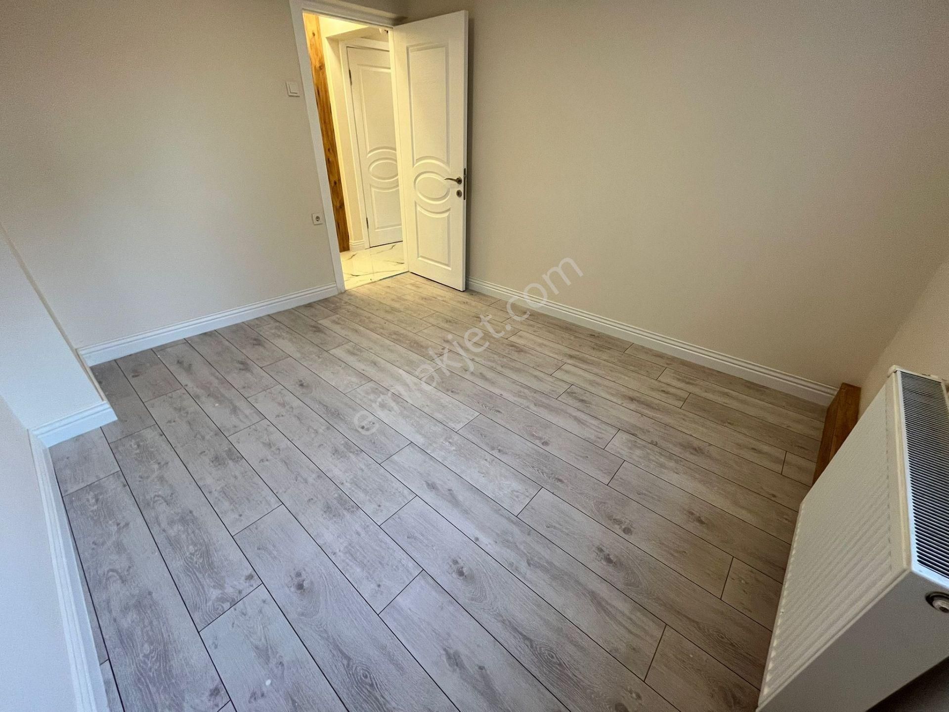 Göztepede Cadde Paraleli Full Yapılı 3+1 Köşe Ferah Arakat Daire - Görsel 18