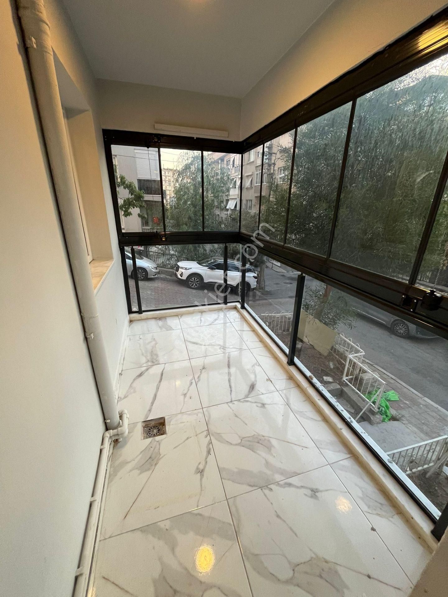 Göztepede Cadde Paraleli Full Yapılı 3+1 Köşe Ferah Arakat Daire - Görsel 6