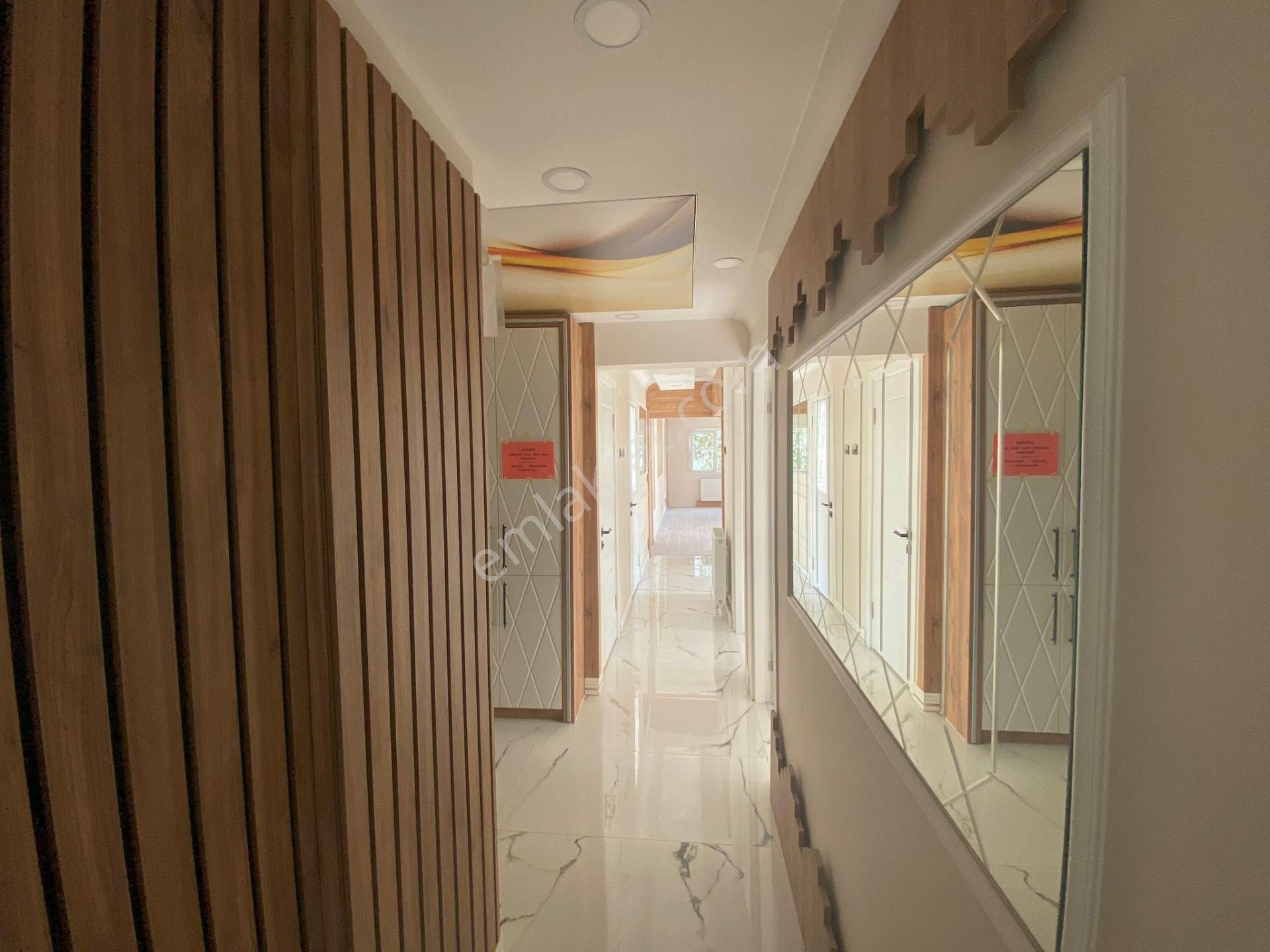 Göztepede Cadde Paraleli Full Yapılı 3+1 Köşe Ferah Arakat Daire - Görsel 27