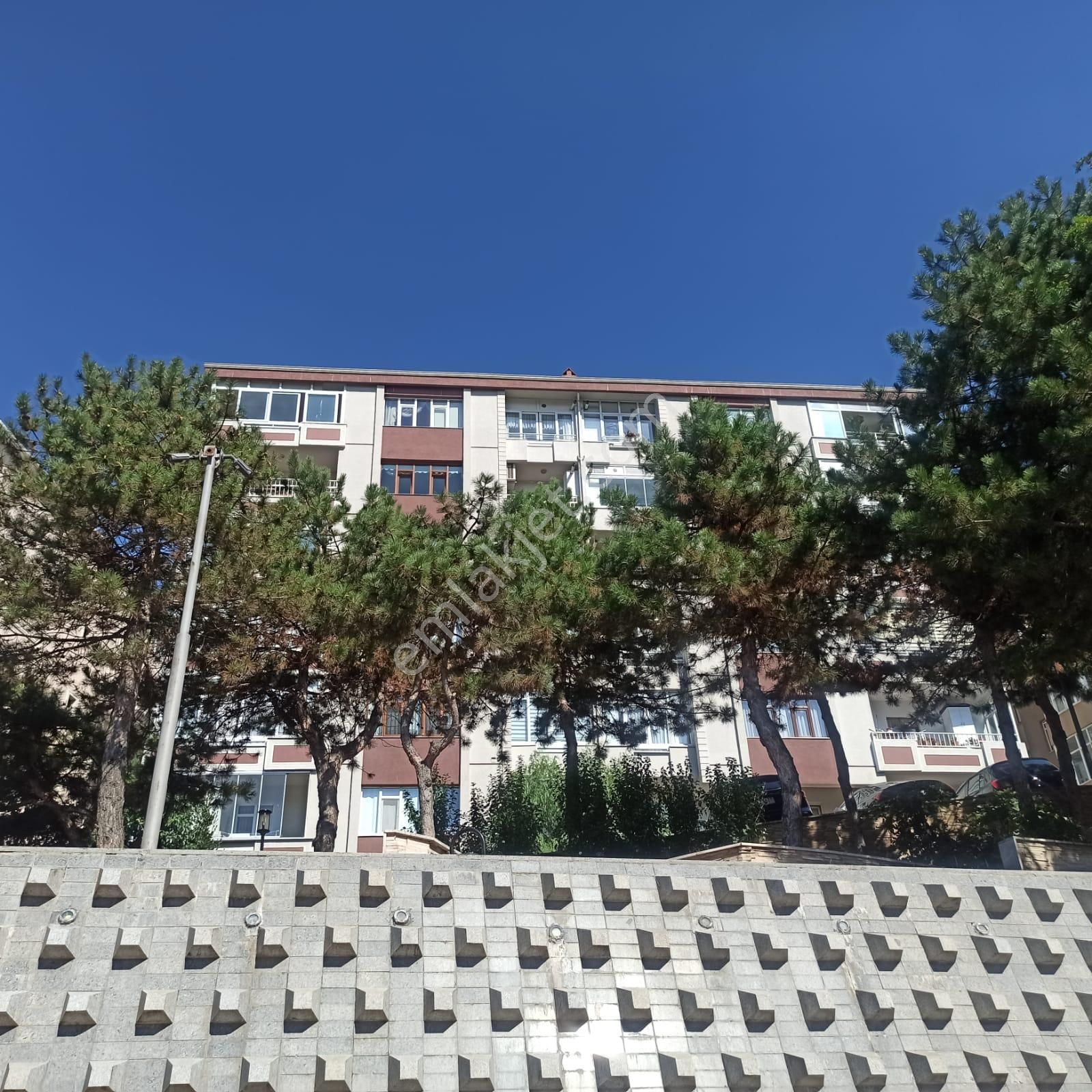 Gebze Osman Yılmaz Satılık Daire  OSMAN YILMAZ MAHALLESİNDE ARA KAT SATILIK DAİRE