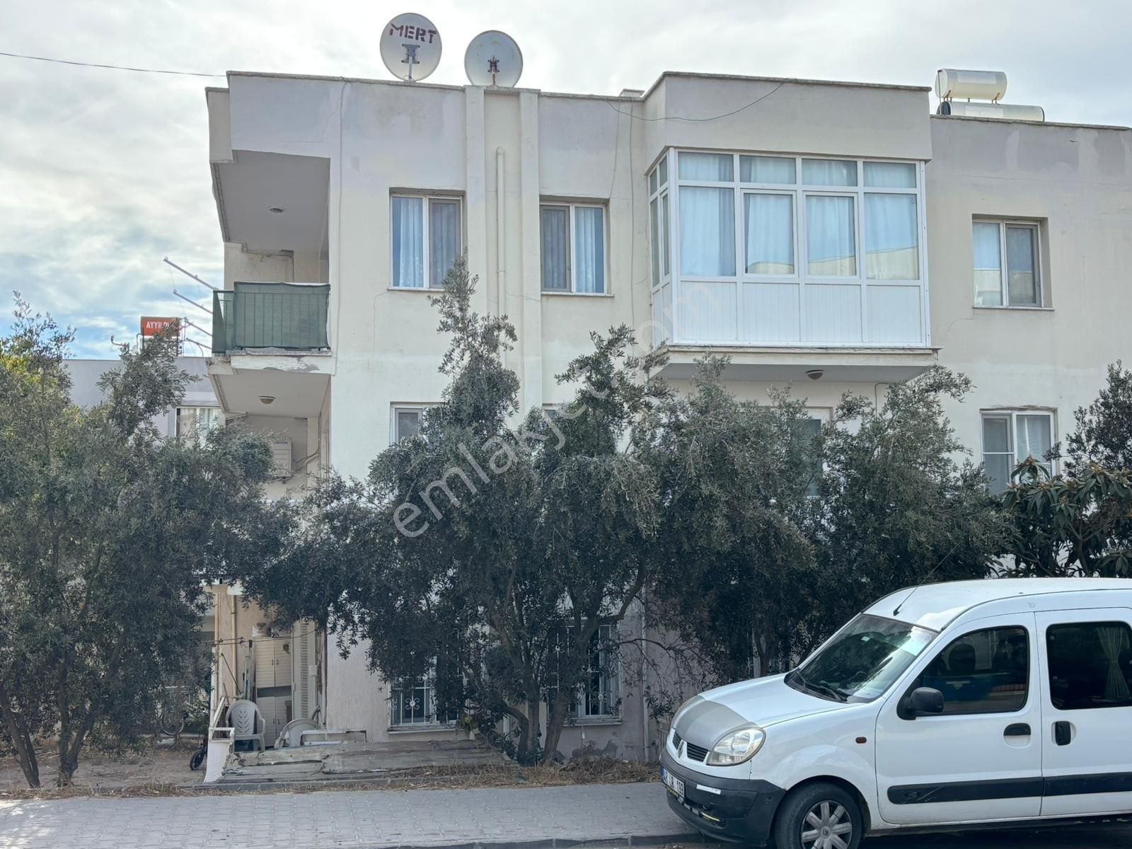 Didim Efeler Satılık Daire  DİDİMDE SATILIK ŞOK FİYATA MASRAFSIZ 2+1 GENİŞ ÖN CEPHE DAİRE