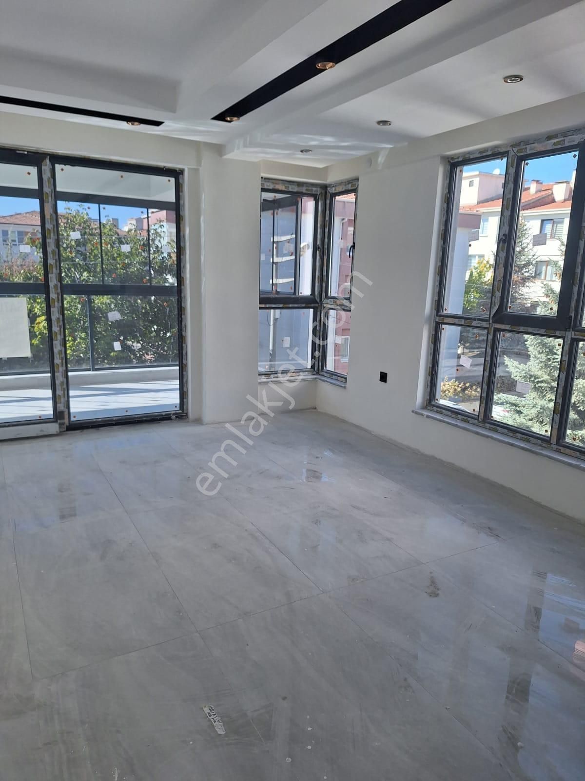 Tepebaşı Çamlıca Satılık Daire  K-763 ÇAMLICA MAHALLESİ'NDE SATILIK 3+1 DAİRE 