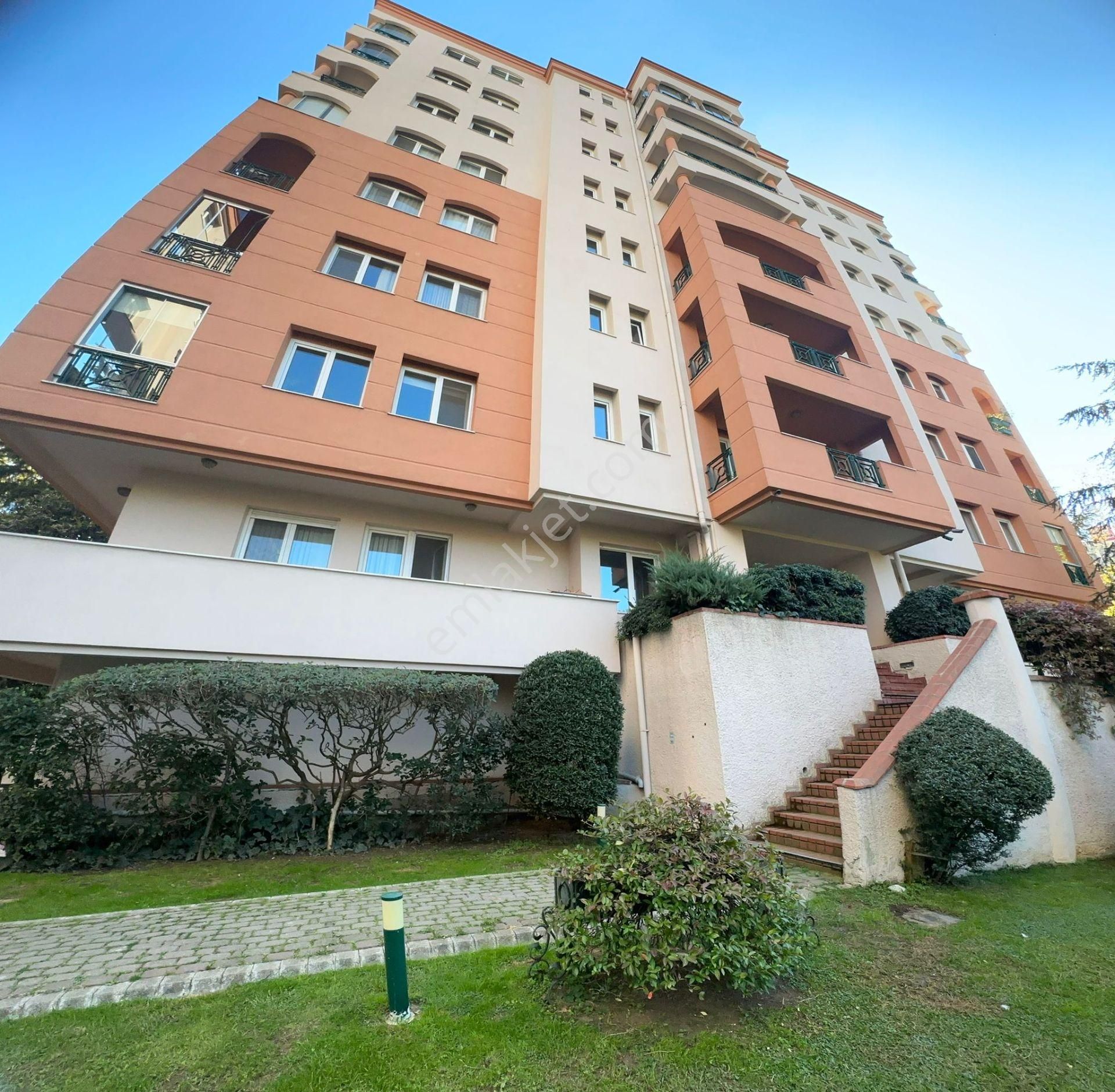 Beşiktaş Akat Kiralık Daire  AKATLAR PARK MAYA SİTESİNDE EŞYALI KİRALIK 3+1