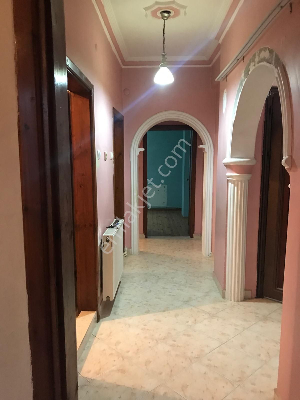 İlkadım Kazım Karabekir Kiralık Daire Samsun İlkadım Kazım Karabekir Mahallesinde Depozitosuz Ulaşıma Yakın Geniş 4+1 Kiralık Daire