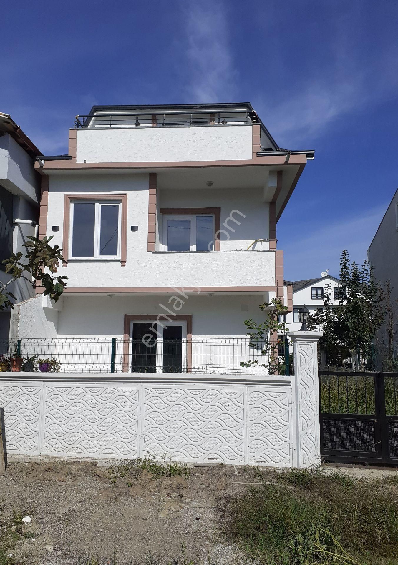 Kocaali Alandere Satılık Villa özenle yapılmış villa